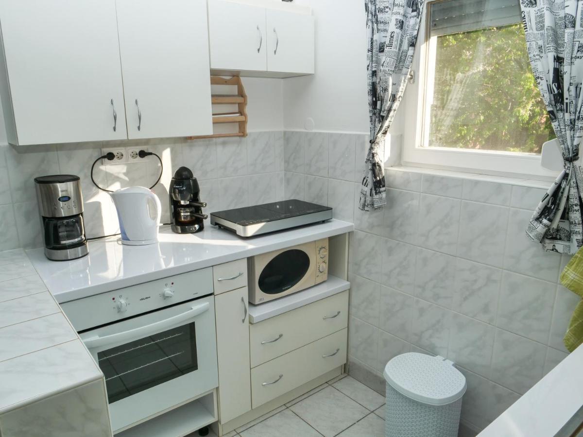 Cseresznyes Apartman Berekfurdo Luaran gambar